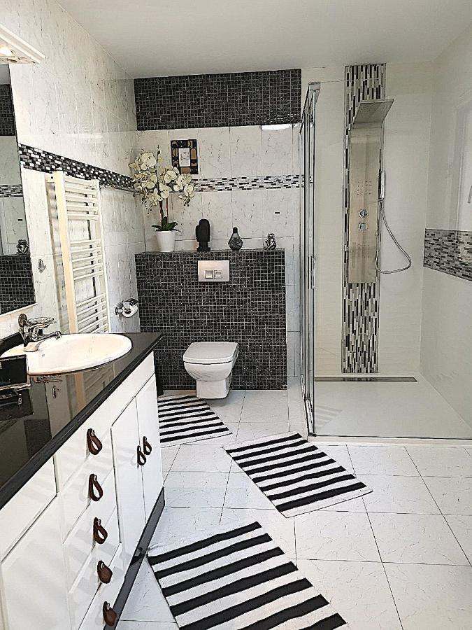 בניסה Fustera Villa El Salvador מראה חיצוני תמונה