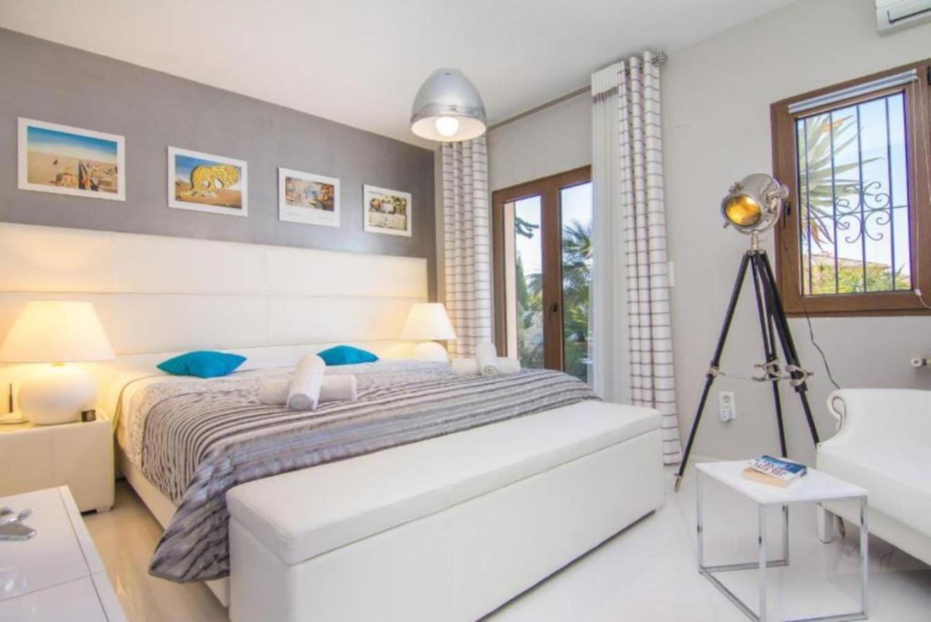בניסה Fustera Villa El Salvador מראה חיצוני תמונה