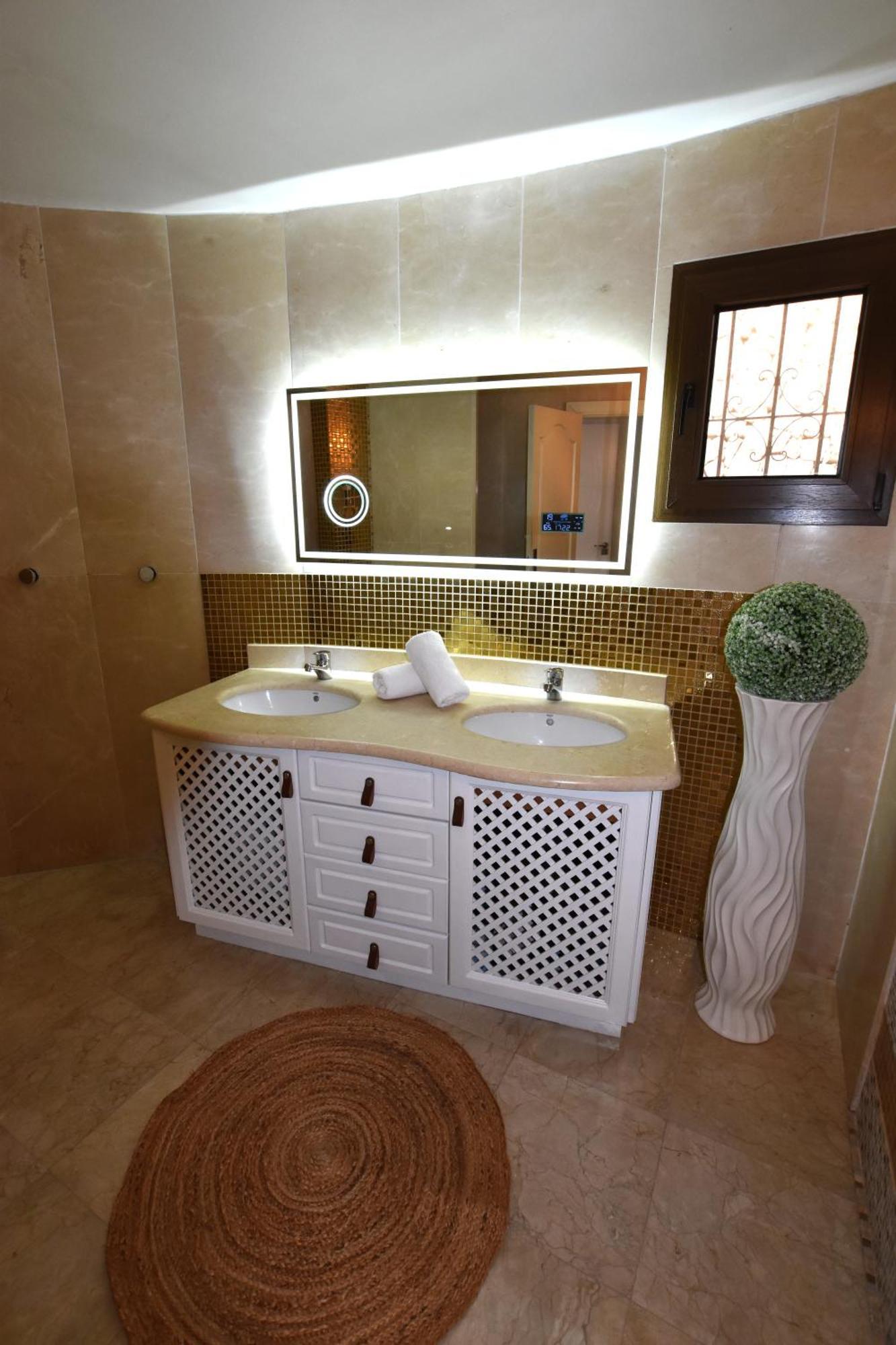 בניסה Fustera Villa El Salvador מראה חיצוני תמונה